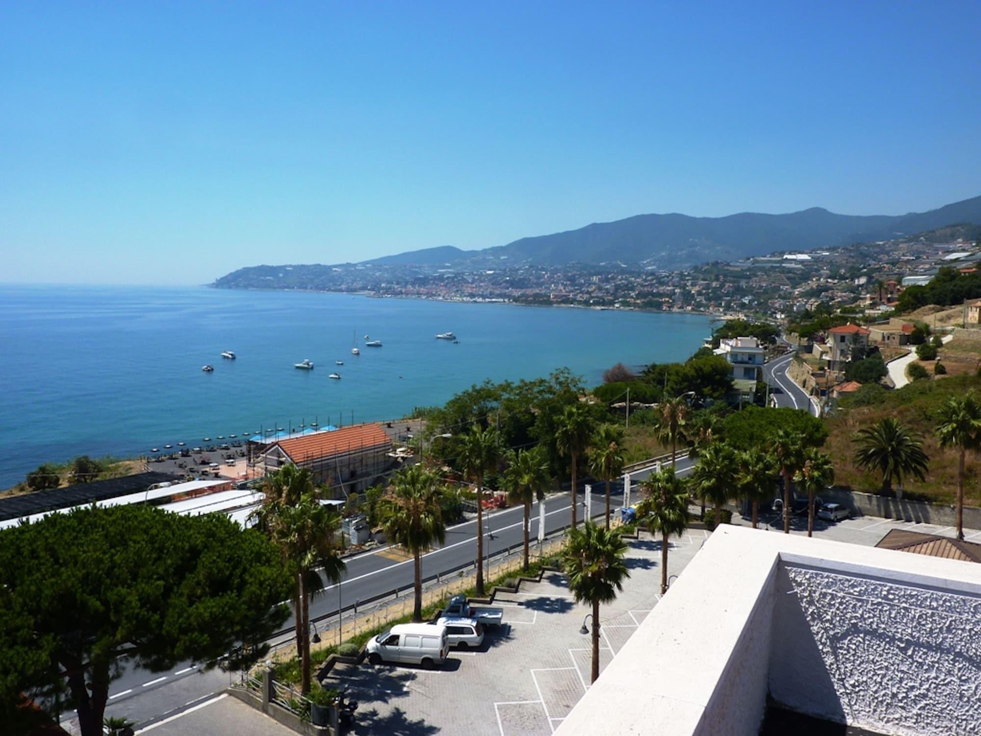 Hotel Ariston Montecarlo Sanremo Esterno foto