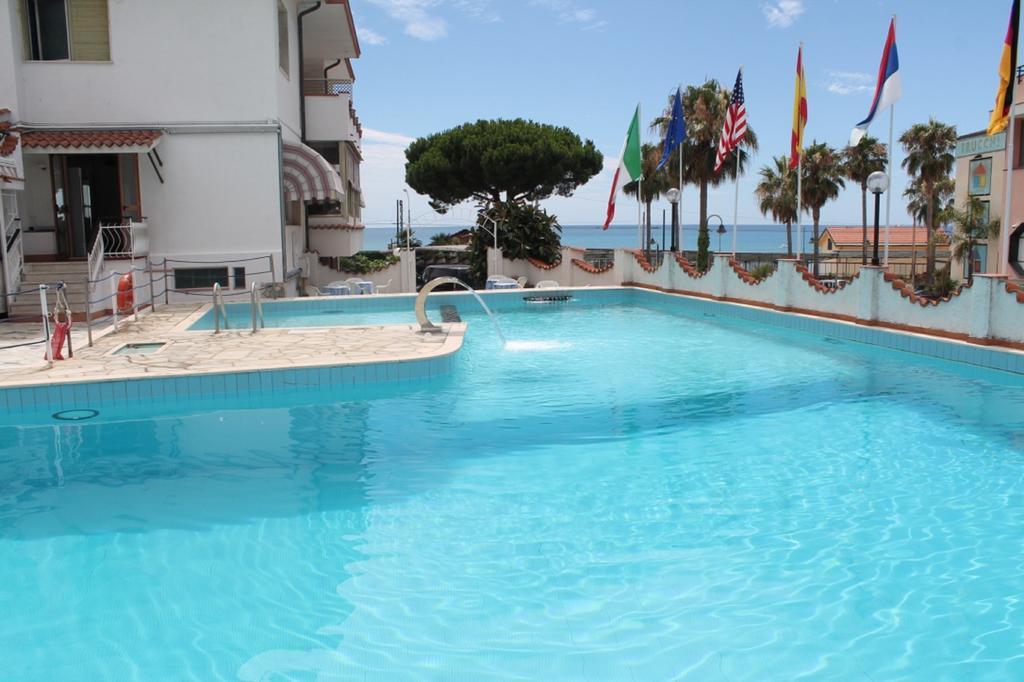 Hotel Ariston Montecarlo Sanremo Esterno foto