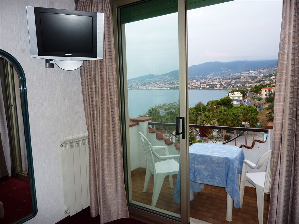 Hotel Ariston Montecarlo Sanremo Esterno foto