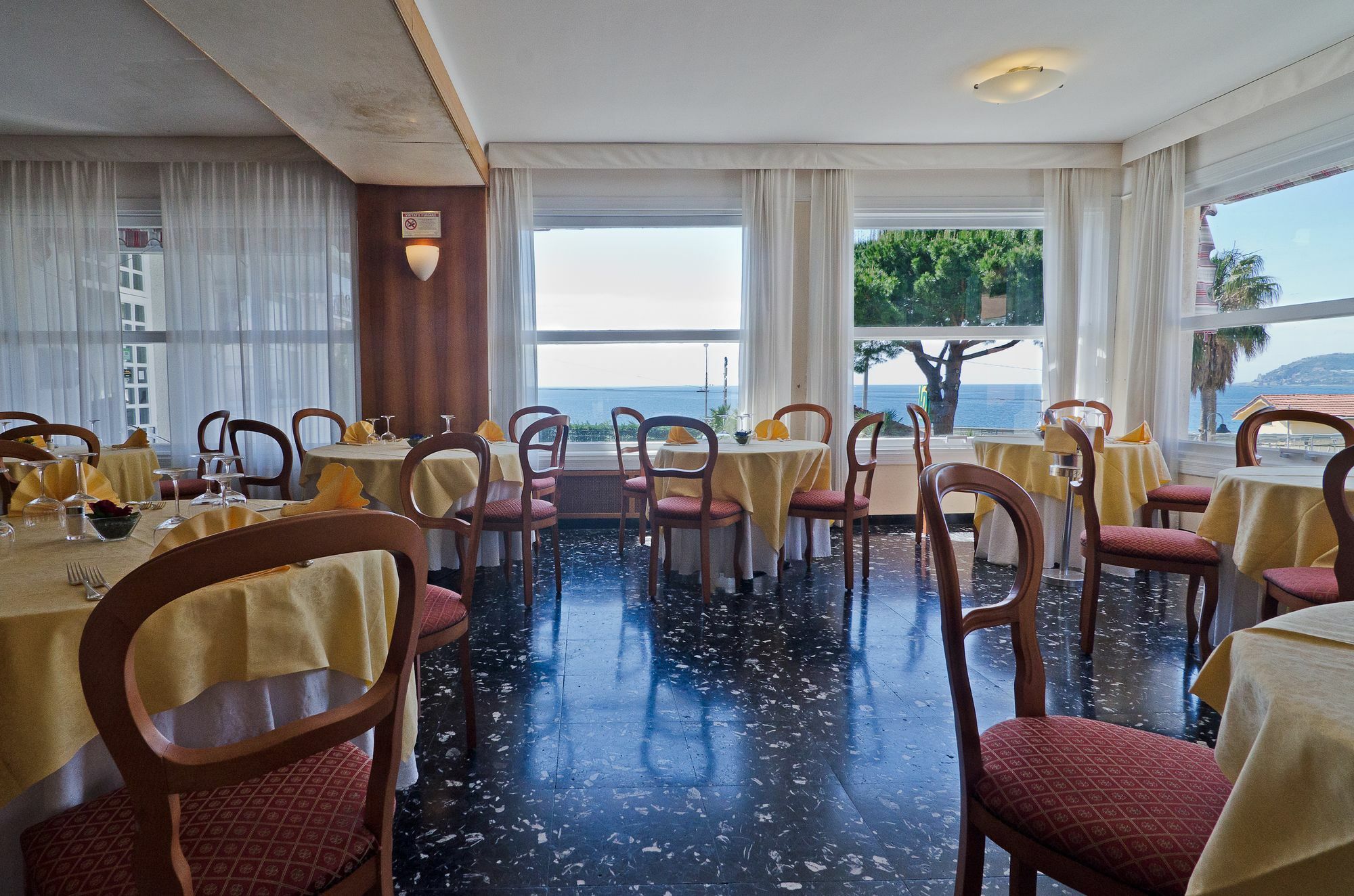 Hotel Ariston Montecarlo Sanremo Esterno foto